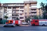 MUŠKARAC PRETI DA ĆE DA SKOČI SA ZGRADE! Drama u centru Beograda