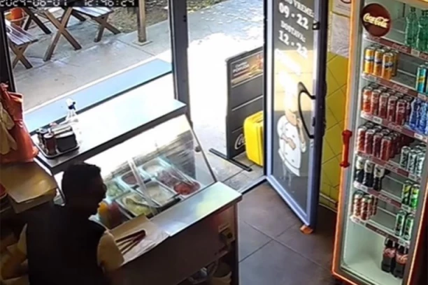 ZBOG 2.000 DINARA ZAVRŠIO NA DRUŠTVENIM MREŽAMA: Ovako izgleda lopov iz Žarkova! (VIDEO)