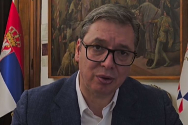 SRAMOTNO REAGOVANJE AMERIČKE AMBASADE NA PITANJE PREDSEDNIKA VUČIĆA “GDE TO PIŠE""!? Ne piše, rekao O' Brajen"