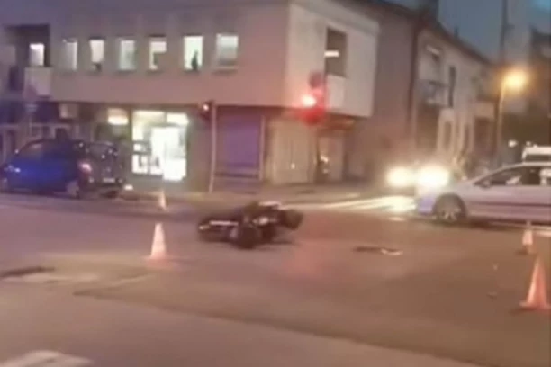 MOTOCIKLISTA OBOREN U KRAGUJEVCU: Policija na terenu! (VIDEO)