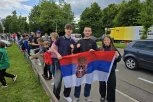 KILOMETARSKI RED ČEKA "ORLOVE" ISPRED STADIONA! HILJADE navijača se okupile da gledaju PRVI TRENING Srbije u Nemačkoj (FOTO+VIDEO)