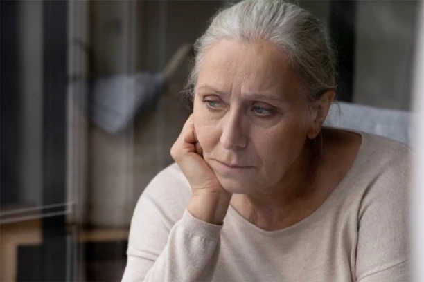 NEUROPSIHOLOG OTKRIVA: Neočekivan simptom demencije, javlja se prvo kod OVE grupe ljudi