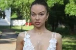 NAŠA PEVAČICA U DRUGOM STANJU: Obelodanila RADOSNE vesti i pokazala TRUDNIČKI stomak! (FOTO)