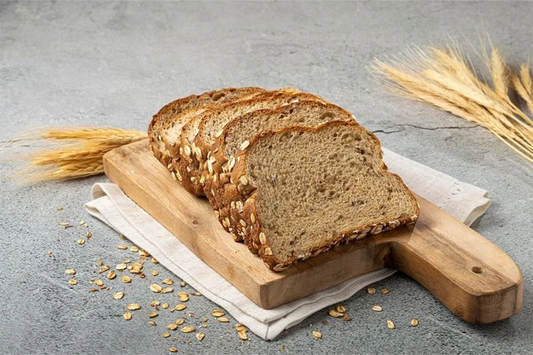 NEOBIČAN KUĆNI TRIK: Kako da vam hleb ostane svež i do 15 dana? (VIDEO)