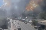BESNE POŽARI, VATRA OKRUŽILA GRAD SA SVIH STRANA! Više od 7.000 stanovnika evakuisano (VIDEO)