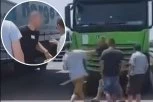 "POMERITE SE OD KAMIONA": Vozač teretnjaka pokušao da pretekne kolonu na Horgošu, pa u svađi izvadio NOŽ?! (FOTO)