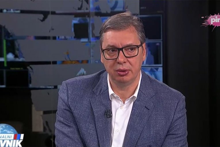 "MOJ POSAO JE DA TRPIM NJIHOVE BUDALAŠTINE, SAMO IH MOLIM DA MI NE DIRAJU SINA! Vučić o napadima na porodicu!