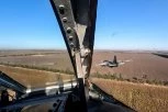 VOJNICI KLICALI OD RADOSTI: Ruski SU-25 vršio borbeni nalet nad Donjeckom, ne sluteći kakav užas će ga snaći (VIDEO)