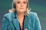 NAPUSTIO BROD KOJI TONE: Le Pen ostala bez ključnog čoveka u stranci
