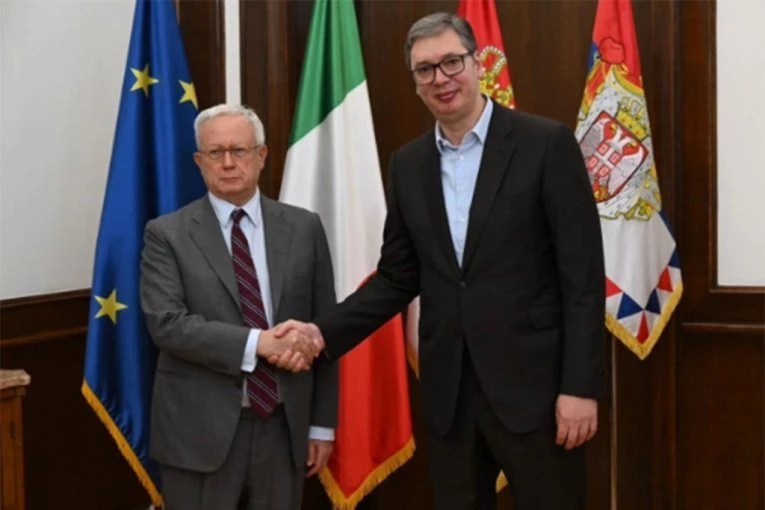 "NAŠA ZEMLJA CENI PODRŠKU..."! Vučić se sastao sa  predsednikom Odbora za spoljne poslove Predstavničkog doma Republike Italije Đuliom Tremontijem! (FOTO)