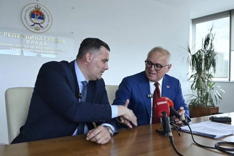 Vesić: Građani Republike Srpske u našoj zemlji imaju isti tretman kao i građani Srbije