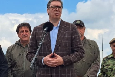 VUČIĆ: Prvi put dejstvovali domaći dronovi komarac 2, do septembra biće prvih 1.000 naše proizvodnje!