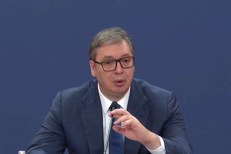 ON ŽELI RAT I DA GLUMI MALOG ZELENSKOG NA BALKANU! Vučić: Moji snovi su uspešna ekonomski napredna Srbija, najrazvijenija u ovom delu Evrope