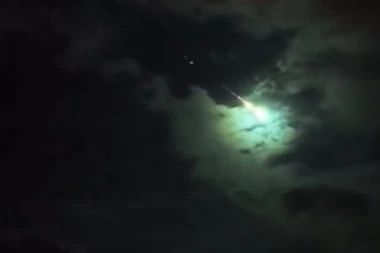 OVAKAV OBRT NIKO NIJE OČEKIVAO! Mislili smo da smo sinoć videli meteor, ali STRUČNJACI KAŽU DRUGAČIJE (FOTO/VIDEO)