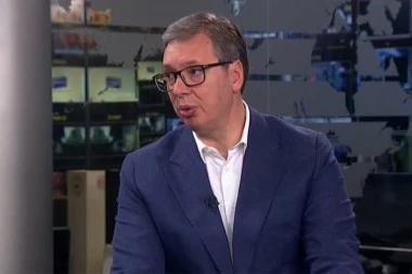 "NITI JE TO DEBAKL MARIN LE PEN, NITI MAKRONA!" Vučić o rezultatima izbora u Francuskoj