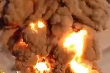 UKRAJINSKA OSVETA ZA DEČJU BOLNICU: Masovni napad dronovima na Rusiju, gori u nekoliko oblasti, ima poginulih (VIDEO)