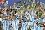 NIKO NIKAD KAO MESI: Argentinac je najtrofejniji fudbaler u istoriji, evo koliko pehara je osvojio