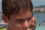 "MISLIO SAM DA SE TOPIM KAO SLADOLED" Dečak izmamio osmehe čitavog regiona po neviđeno paklenom danu (VIDEO)