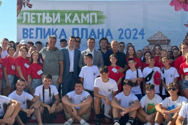 MINISTAR MILIĆEVIĆ OTVORIO TEMATSKI LETNJI KAMP U VELIKOJ PLANI: Mladima iz regiona i dijaspore poslao moćnu poruku! (FOTO)