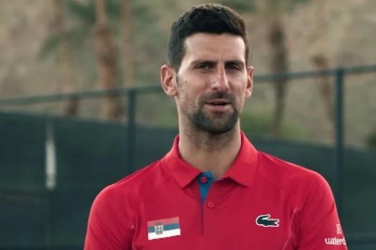 GLEDA I NE VERUJE: Đoković u čudu! Da li bi se Novak snašao u ovakvom teniskom meču? (VIDEO)