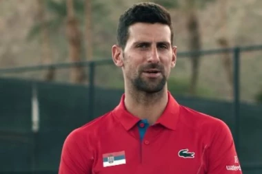 GLEDA I NE VERUJE: Đoković u čudu! Da li bi se Novak snašao u ovakvom teniskom meču? (VIDEO)