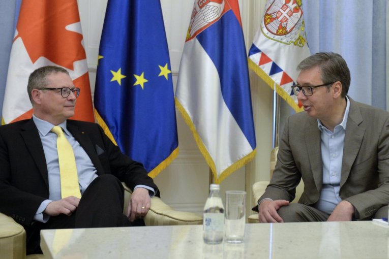 VUČIĆ SA NORMANOM: "Hvala Kanadi na podršci koju pruža Srbiji na njenom evropskom putu" (FOTO)