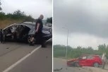 IMA POVREĐENIH! Jeziva saobraćajka u Nišu, vozila POTPUNO UNIŠTENA! (VIDEO)