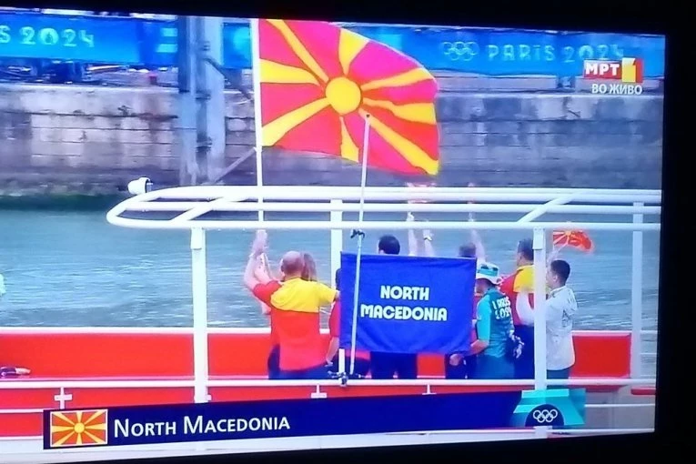 KAKVA BLAMAŽA NAŠIH KOMŠIJA: Urnebesna scena na otvaranju OI! Delegacija Severne Makedonije se izgubila u prostoru!