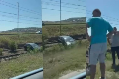 HAOS NA PANČEVCU: Devojka sletela s puta na šine, stvara se gužva! (VIDEO)