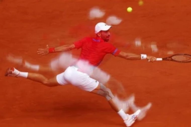 IDEMOOO, NOLE: Stara mušterija stoji na putu ka završnici OI! Evo gde možete pratiti Đokovićevu borbu za polufinale!