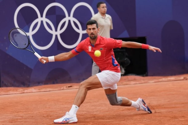 BRAVO NOLE! Slomio Musetia i osvojio prvi set