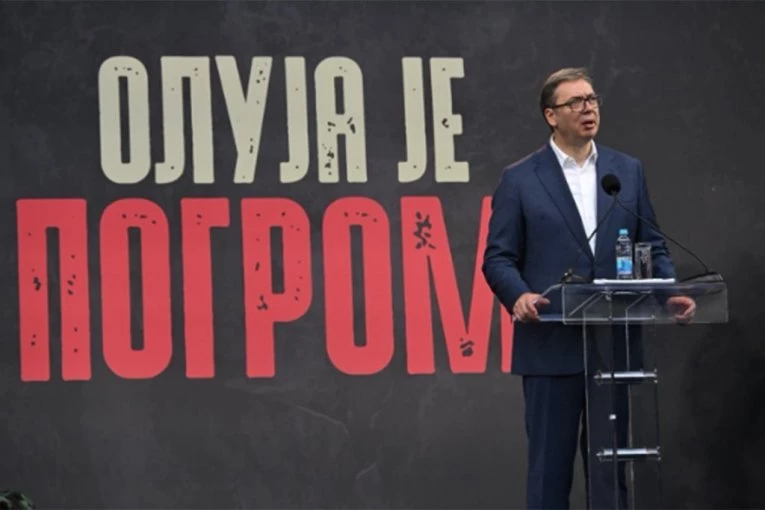 PREDSEDNIK VUČIĆ SE ZAHVALIO NARODU! "Hvala vam za sve godine napornog rada, za to što volite Srbiju više od svega..."! (FOTO)