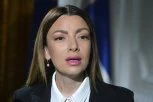 "APSOLUTNA PODRŠKA NAŠEM PREDSEDNIKU" Oglasila se ministrka privrede Adrijana Mesarović povodom napada na Aleksandra Vučića (FOTO)