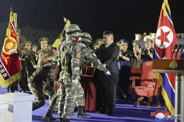 KIM DŽONG UN OSTAO BEZ ŠESTORICE OFICIRA: Došli na sastanak sa Rusima, a onda je usledio HOROR