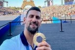 POSTOJI LI JOŠ NEŠTO ŠTO NIJE UČINIO? Zlatnom olimpijskom medaljom je stigao do "karijernog slema", ali to nije sve! Novak Đoković OBORIO još jedan REKORD!