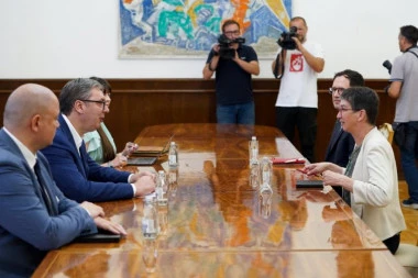 NEMAČKU VIDIMO KAO KLJUČNOG PARTNERA! Vučić sa Konrad: "Tražimo maksimalno poštovanje najviših svetskih standarda u pogledu životne sredine''