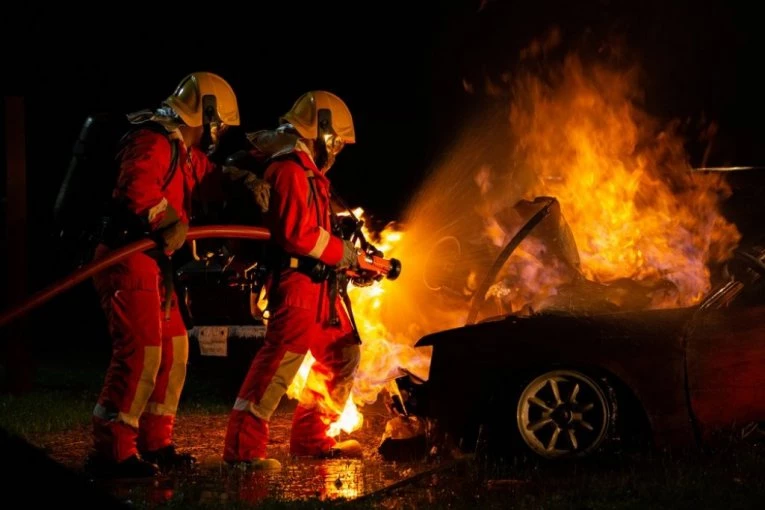 HOROR NAD HORORIMA! U požaru u diskoteci u Severnoj Makedoniji poginulo NAJMANJE 50 LJUDI! (VIDEO)