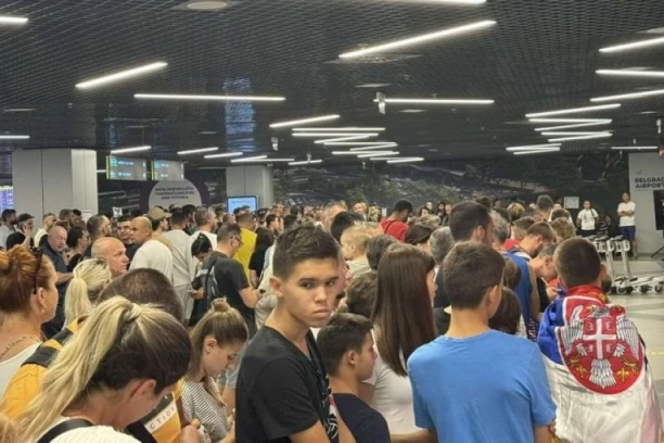 SVE JE SPREMNO ZA SPEKTAKULARAN DOČEK: Srpski košarkaši sleteli na beogradski aerodrom!