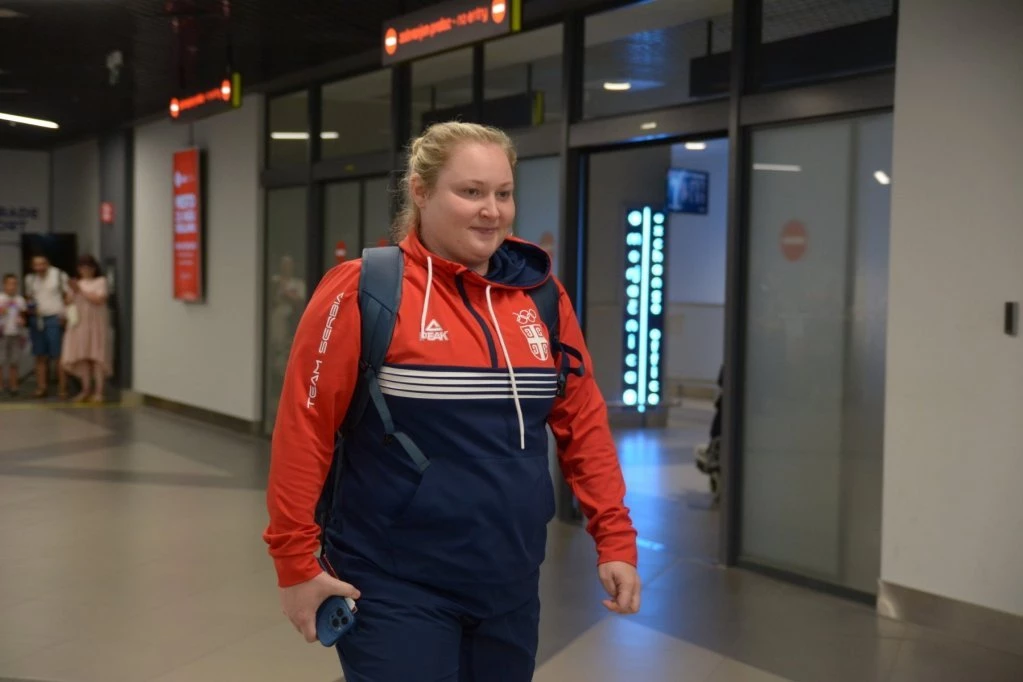 OD NJE BOLJE NEMA: Pravo u centar mete - Zorana Arunović oborila svetski rekord i prigrlila zlato!