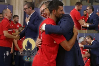 JEDAN BOG, JEDAN NAROD, JEDNO SRCE - PET MEDALJA! Osmesi, zagrljaji, PETICA ZA VUČIĆA,  reči i pesme pamtiće se doveka (FOTO/VIDEO)