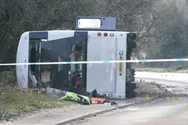 AUTOBUS SLETEO S PUTA, NAJMANJE 36 MRTVIH! Nezapamćen užas potresao zemlju