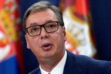 VUČIĆ ČESTITAO ROĐENDAN SNS-U: "Kao ponosni član te stranke još mnogo toga dobrog očekujem od najveće i najbolje političke organizacije ikada!"