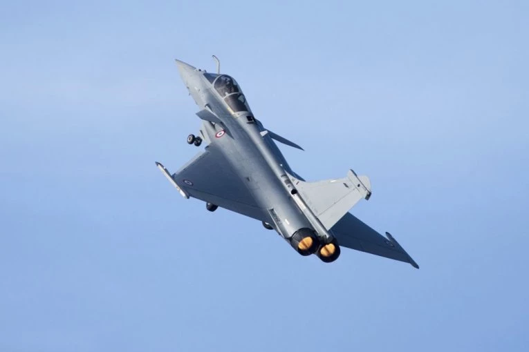 Pakistan oborio dva indijska aviona Rafal (VIDEO)