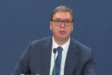 NAŠA SUZA RODITELJA NEMA! Vučić: Njih ne interesuje sudbina naše dece, lažu kad kažu da ih zanima!