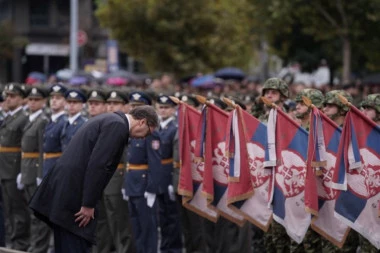 IMATE NA KOGA DA SE UGLEDATE I KOGA DA SLEDITE! Predsednik Vučić čestitao Dan Kopnene vojske i pešadije, pa poslao MOĆNU PORUKU