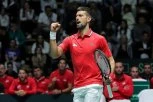 URNEBESNO! NOVAK U TRANSU ZAPEVAO ČUVENI HIT! Đoković pesmu posvetio jednom kolegi! (VIDEO)