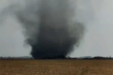 "PRAŠINSKI ĐAVO" I "GUSTANDO" POGODILI SRBIJU! Dve pojave u našoj zemlji sve zaplašile! (VIDEO)