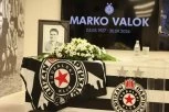 PARTIZAN SE OPROSTIO OD LEGENDE: Održana komemoracija povodom smrti Marka Valoka (FOTO GALERIJA)