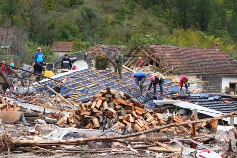 Objavljena imena 11 stradalih u poplavama u Jablanici