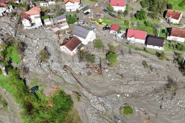 PAKAO BRAČNOG PARA IMAMOVIĆ IZ JABLANICE! U poplavama izgubili OSAM ČLANOVA PORODICE! (FOTO)